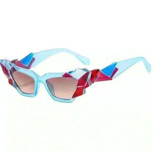 Artsy Retro 50s Exaggerated Cat Eye Blue Sunglasses with Crystal Gem Cut Accents